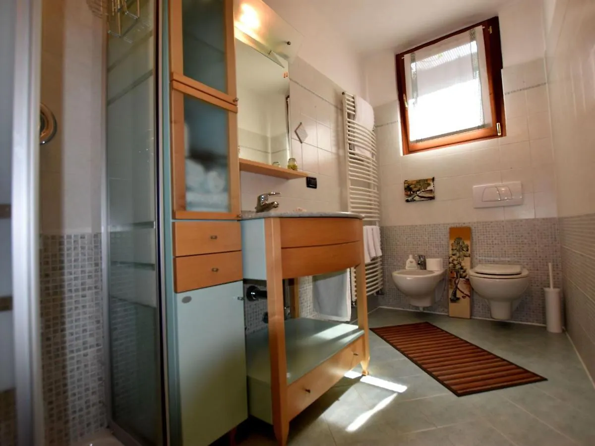 Appartement Flat In Villa, With Garden, Barbecue Pisogne Italië