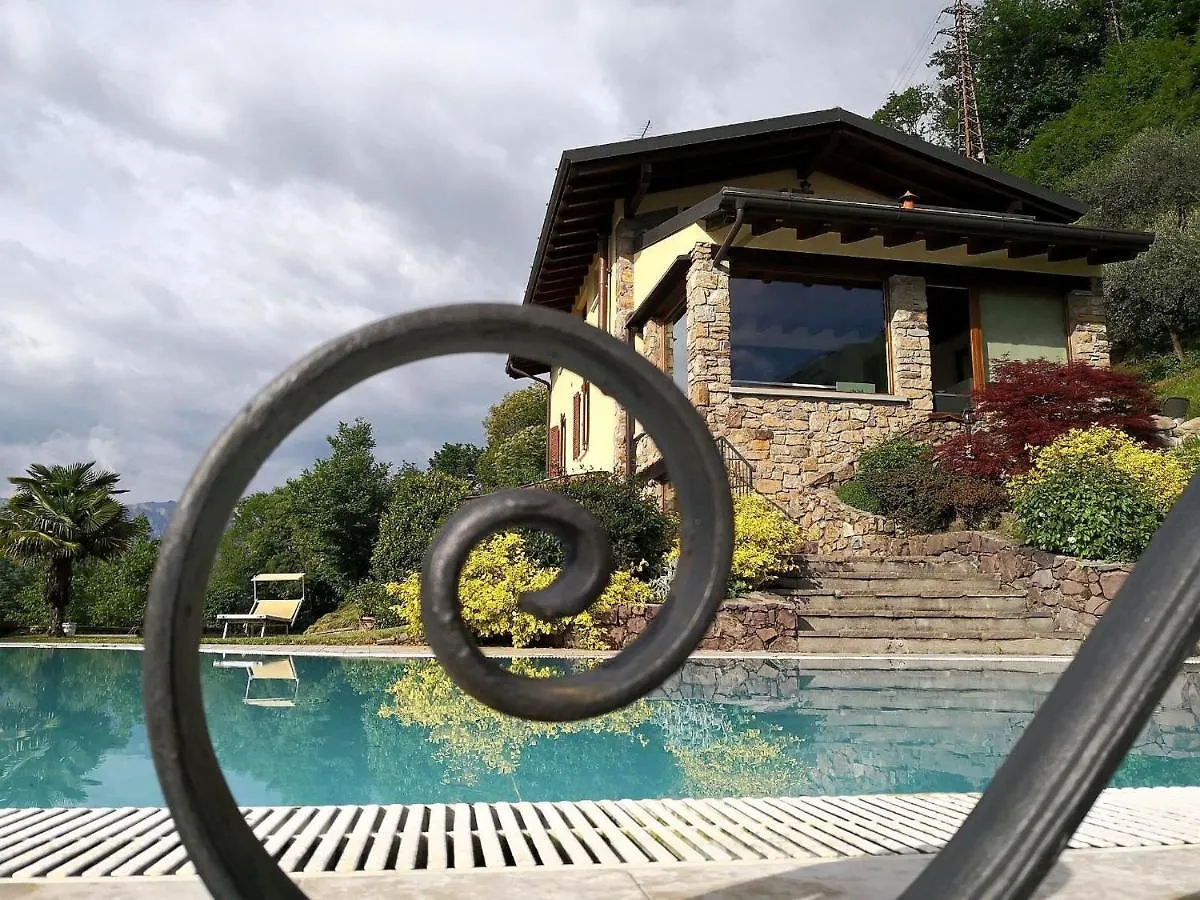 Flat In Villa, With Garden, Barbecue Pisogne 0*,  Italy