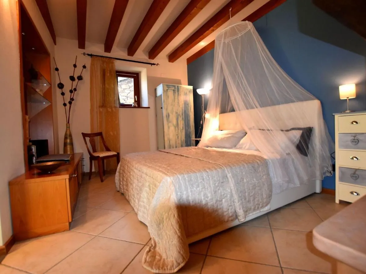 Apartment Flat In Villa, With Garden, Barbecue Pisogne