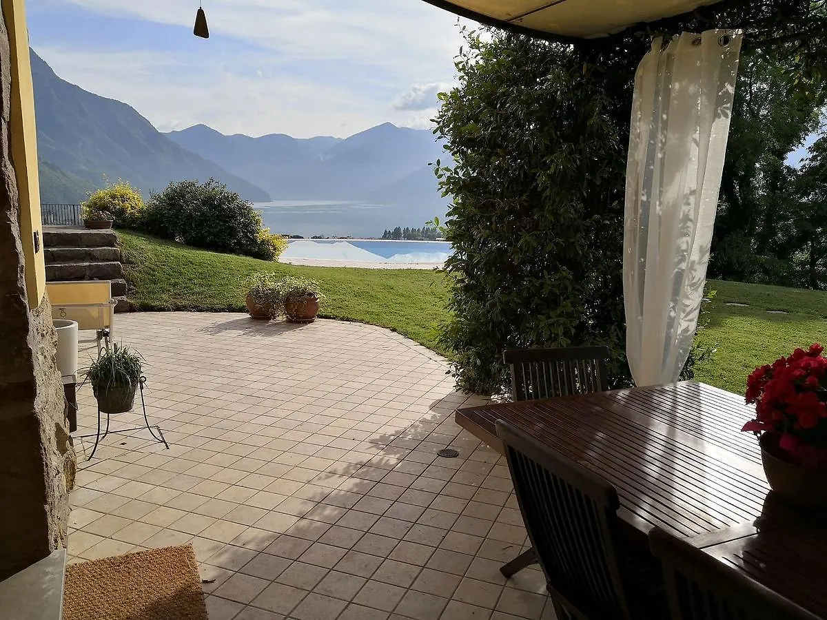 Flat In Villa, With Garden, Barbecue Pisogne 0*,